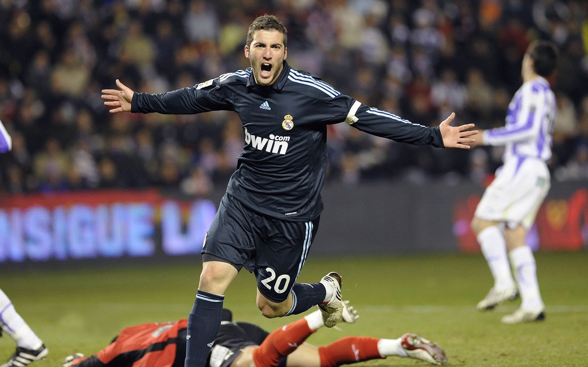 阿森纳前场创造力爆发打破得分僵局,阿森纳流畅进攻集锦