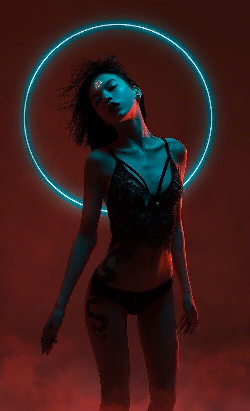 篮球进校园成果展示会举行学生团队配合赢得观众掌声，学校篮球比赛开幕式致辞